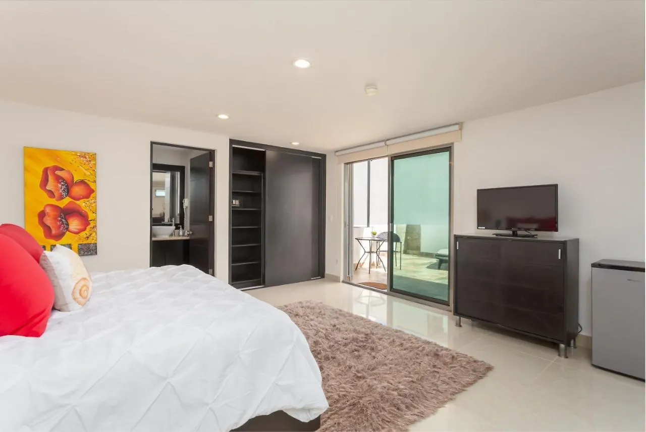 Studio 501 en edificio vanessa 42 a 5 min de la 5ta y playa Playa del Carmen Apartamento