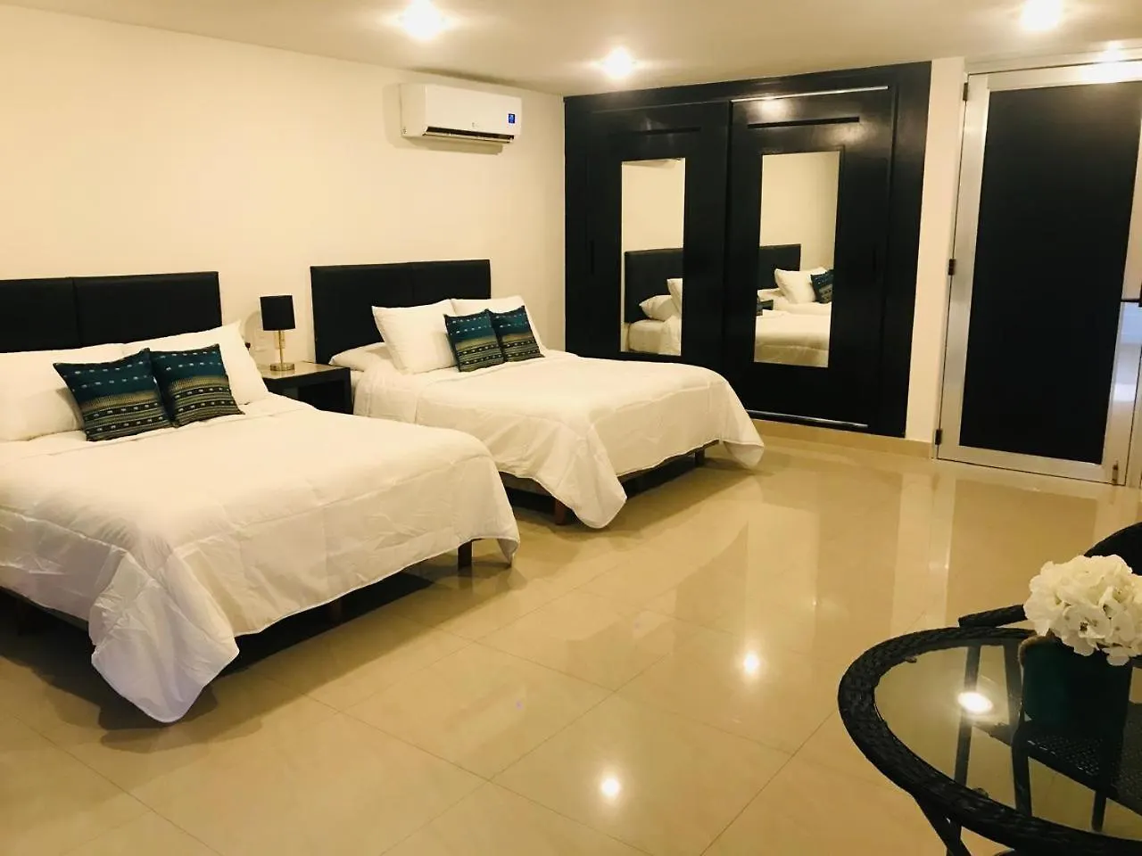 Studio 501 en edificio vanessa 42 a 5 min de la 5ta y playa Playa del Carmen México